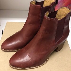 Madewell BRAND NEW Chelsea boots